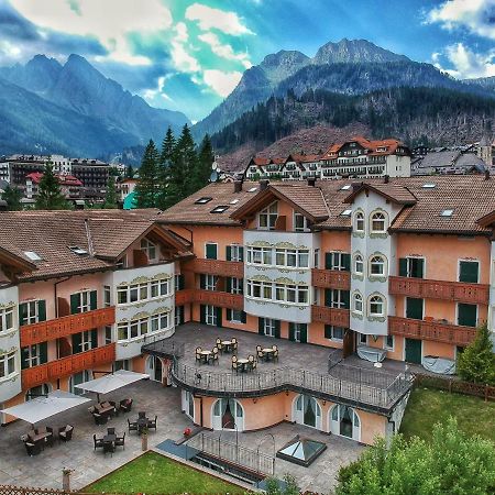 Residence Pez Gajard San Martino Di Castrozza Exterior foto