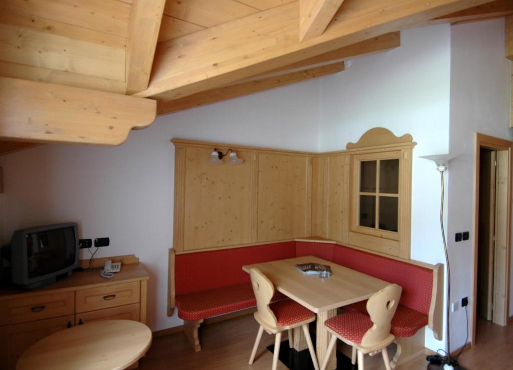 Residence Pez Gajard San Martino Di Castrozza Quarto foto