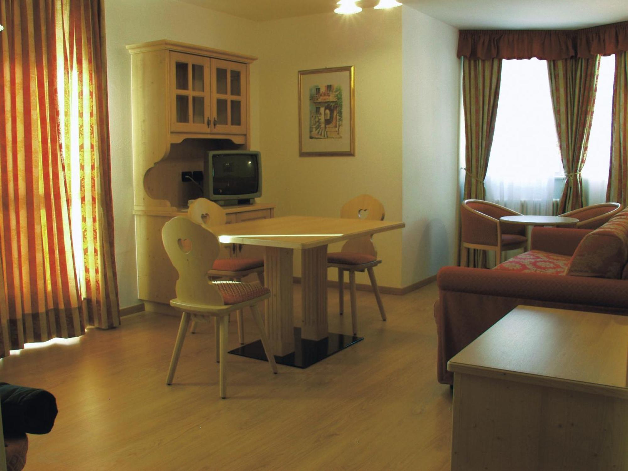 Residence Pez Gajard San Martino Di Castrozza Exterior foto