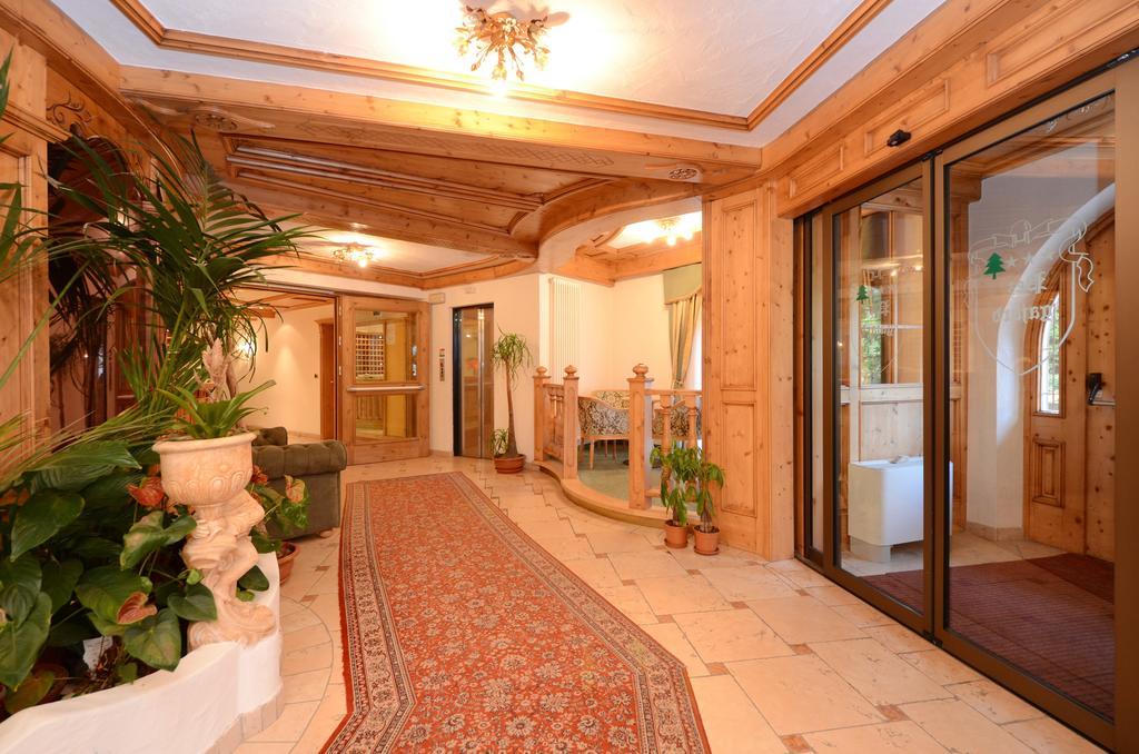 Residence Pez Gajard San Martino Di Castrozza Exterior foto