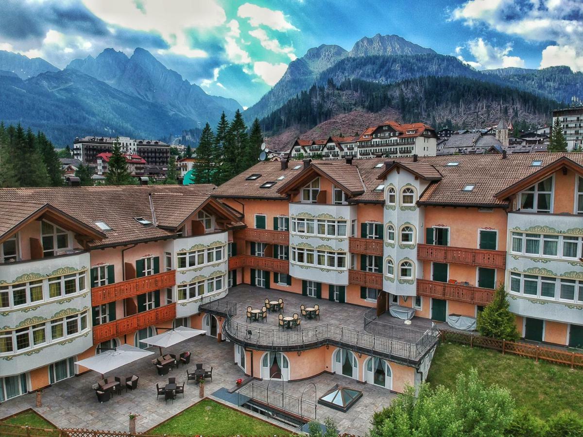 Residence Pez Gajard San Martino Di Castrozza Exterior foto